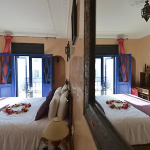 Wind Palace *** As-Suwajra